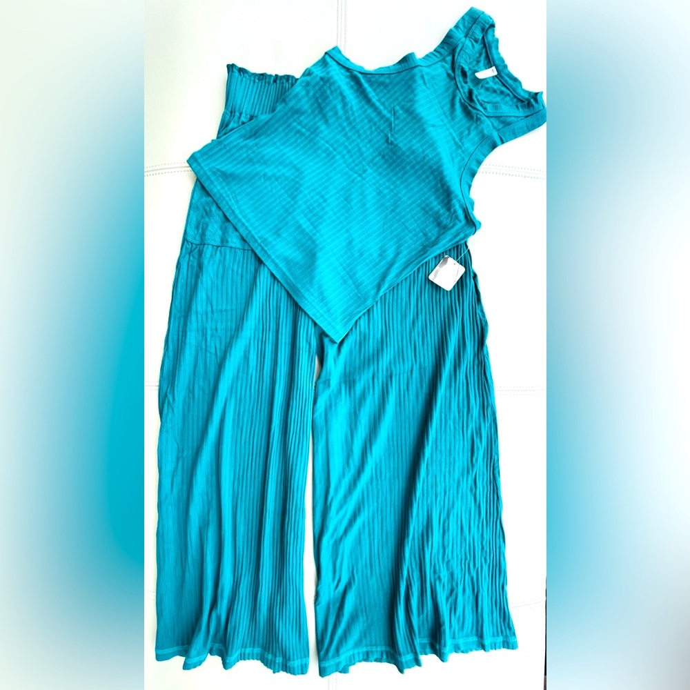 NWT! Free People
Take Everywhere 
Tank Top + Wide Leg Pants 
in Teal Blue/Green